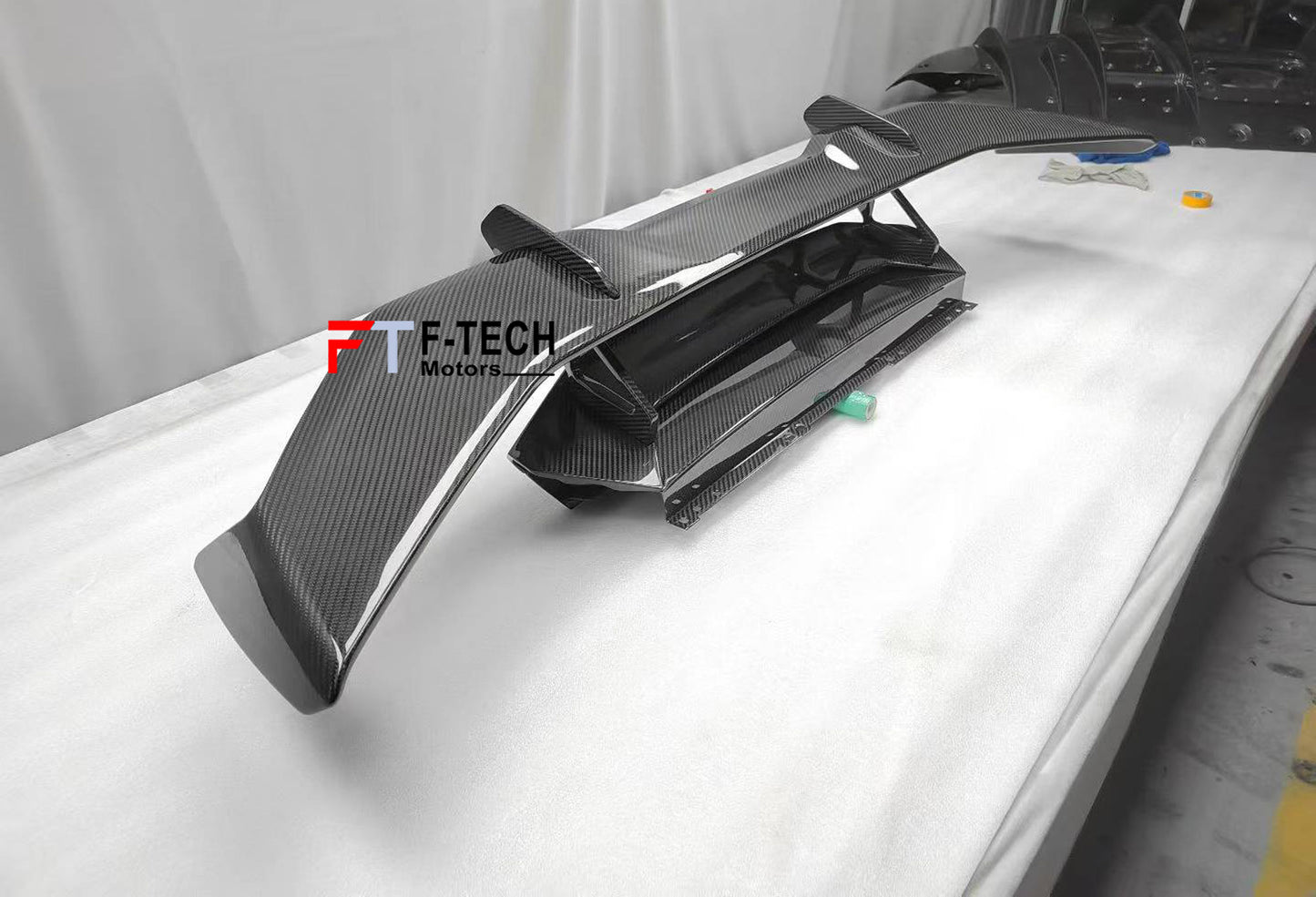 Authentic Aulena Dry Carbon Fiber Rear Wing Spoiler For Lamborghini Huracan Evo 2019+