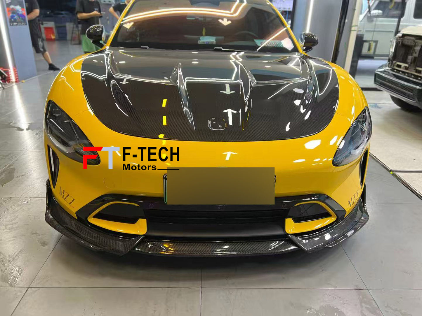 Dry Carbon Fiber Body Kit for Xiaomi SU7 2023+ Front Lip Hood Side Skirts Rear Diffuser Spoiler