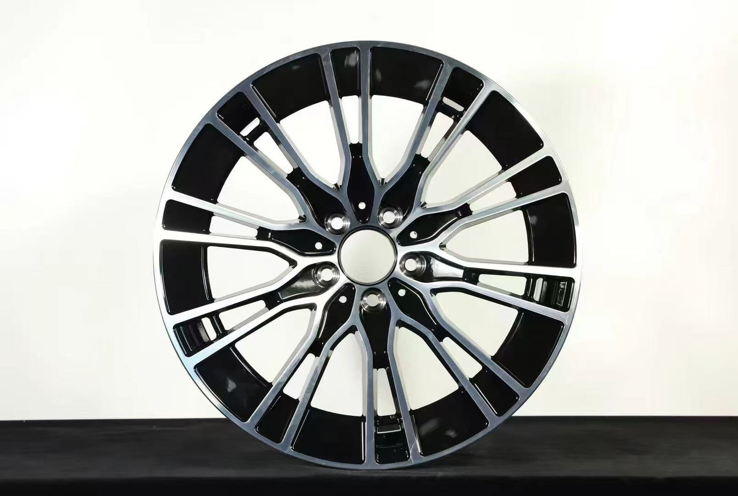 Monoblock Custom Forged Alloy Wheels For Mercedes Benz W213 W212 E63 AMG E350 E400 E500