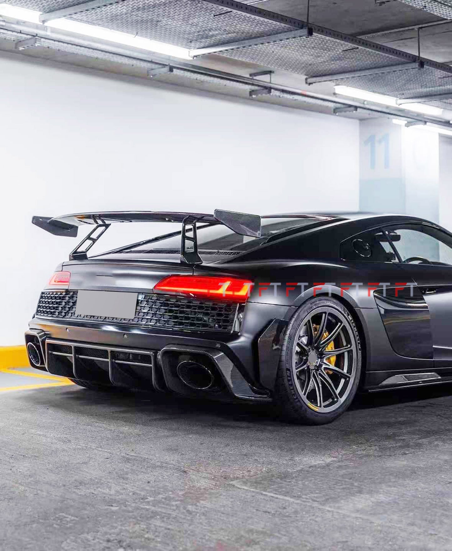 Dry carbon fiber body kit for Audi R8 4S 2019 - 2025 Front Lip Side Skirts Rear Diffuser Spoiler