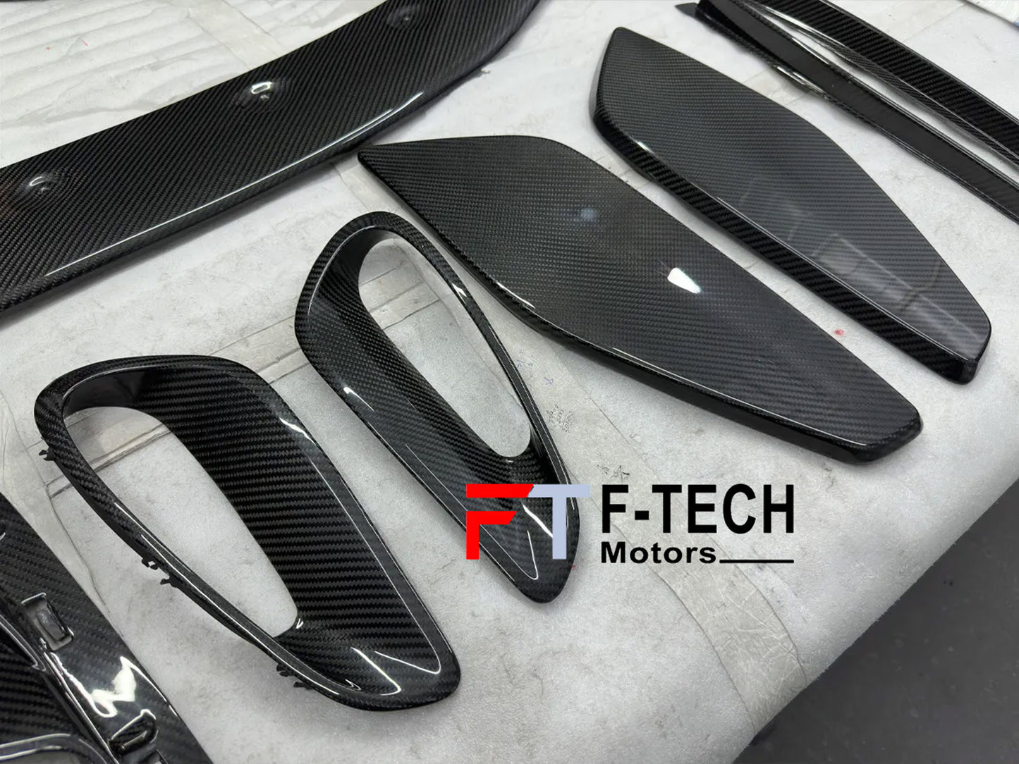 Dry Carbon Fiber Exterior Trim Kit Replacements For Porsche 911 992.1 GT3 RS 2019 - 2023