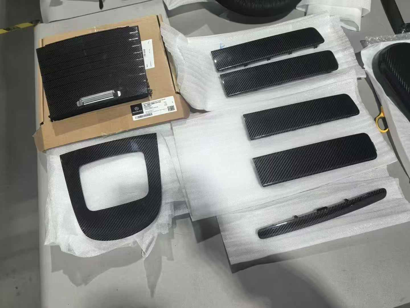 Dry carbon fiber interior trim kit covers for Mercedes Benz G-Class W465 G63 G550 G500 2024+