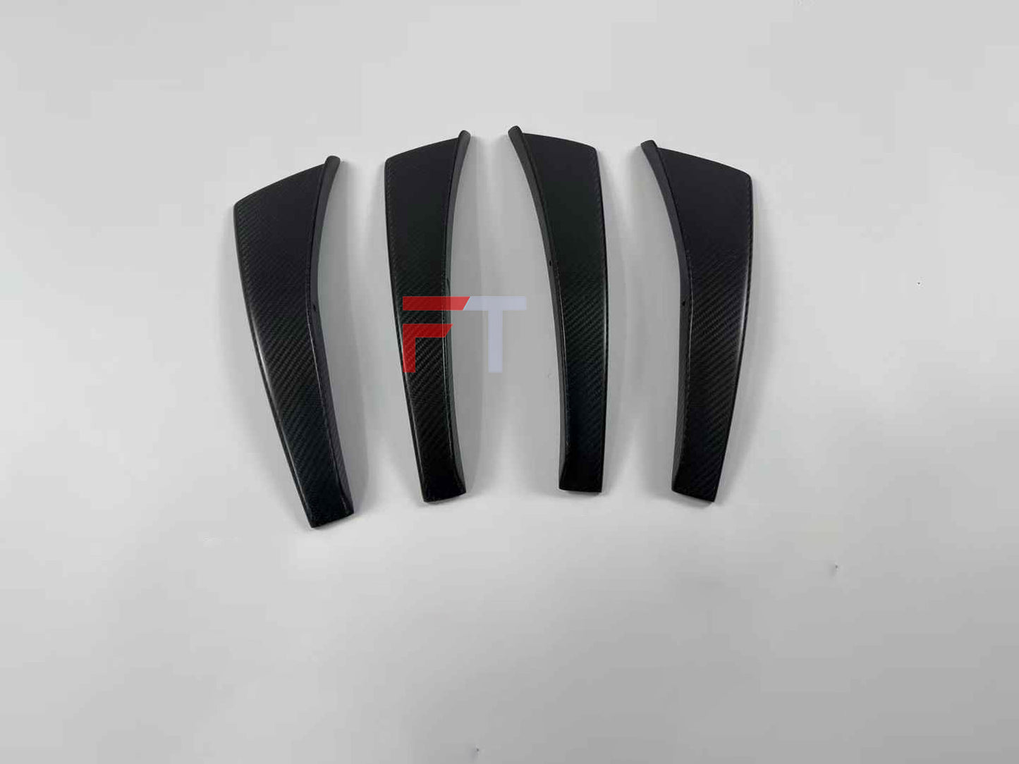 Carbon fiber vertical fins of front bumper for Porsche 911 992 GT3 2021 - 2024