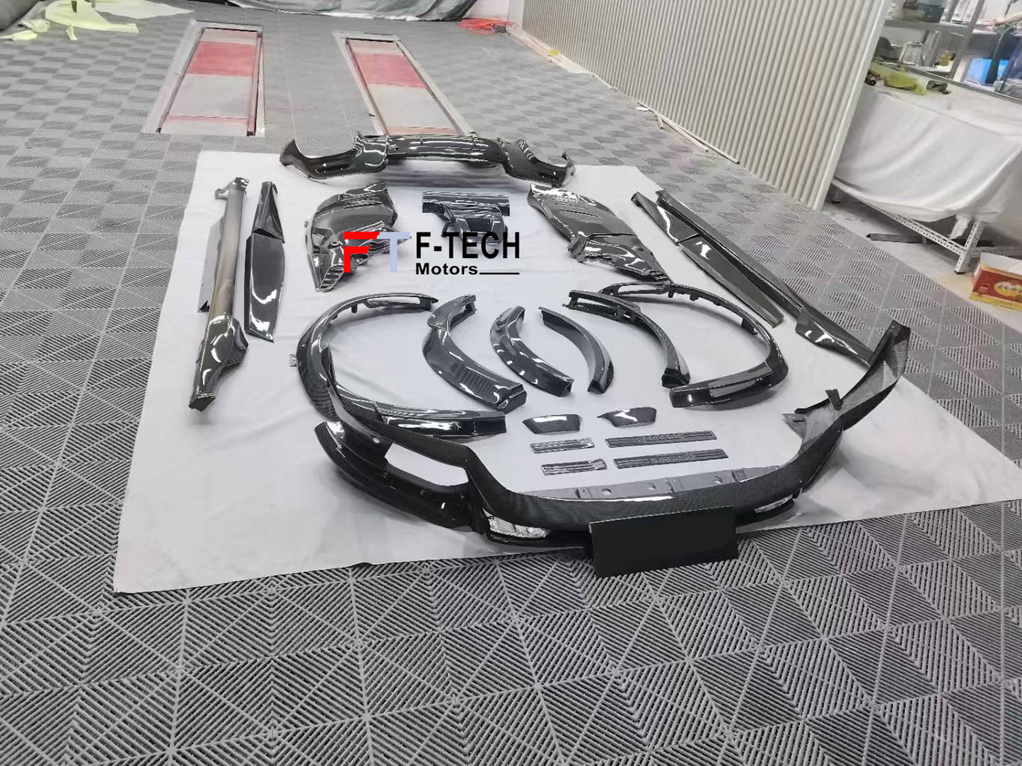 Dry Carbon Fiber Body Kit For Ferrari Purosangue FUV 2023+ OEM Style