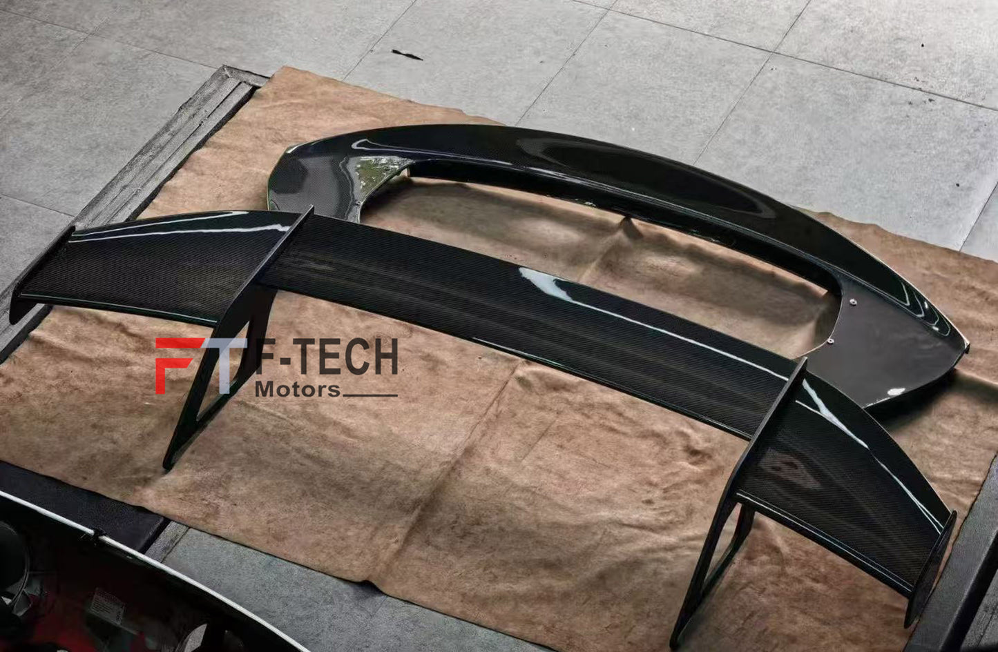 Carbon Fiber Rear Wing Spoiler for Ferrari SF90 Stradale 2019 - 2024