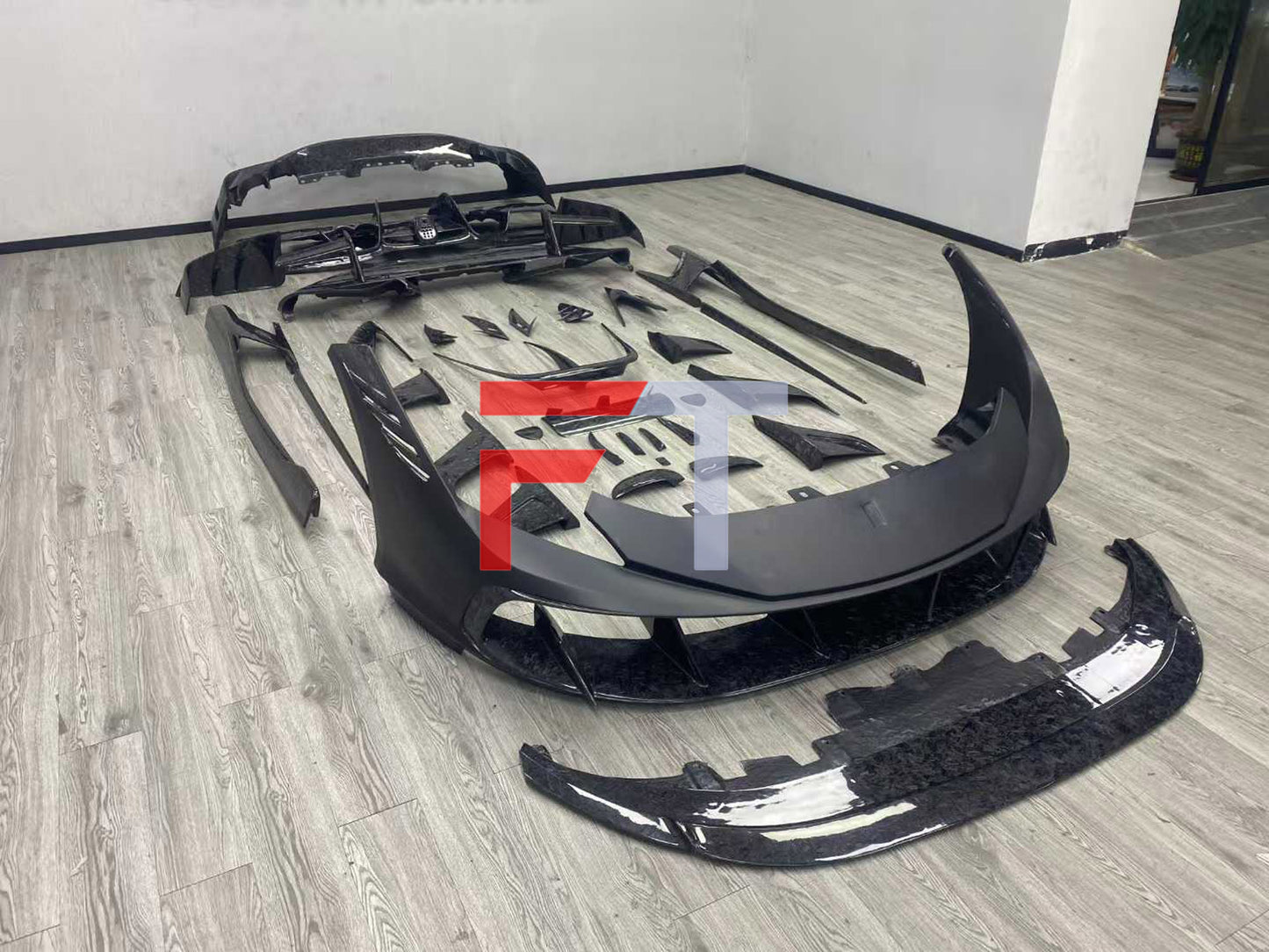 Forged carbon fiber aerodynamic body kit for Ferrari F8 2019-2023 MSY