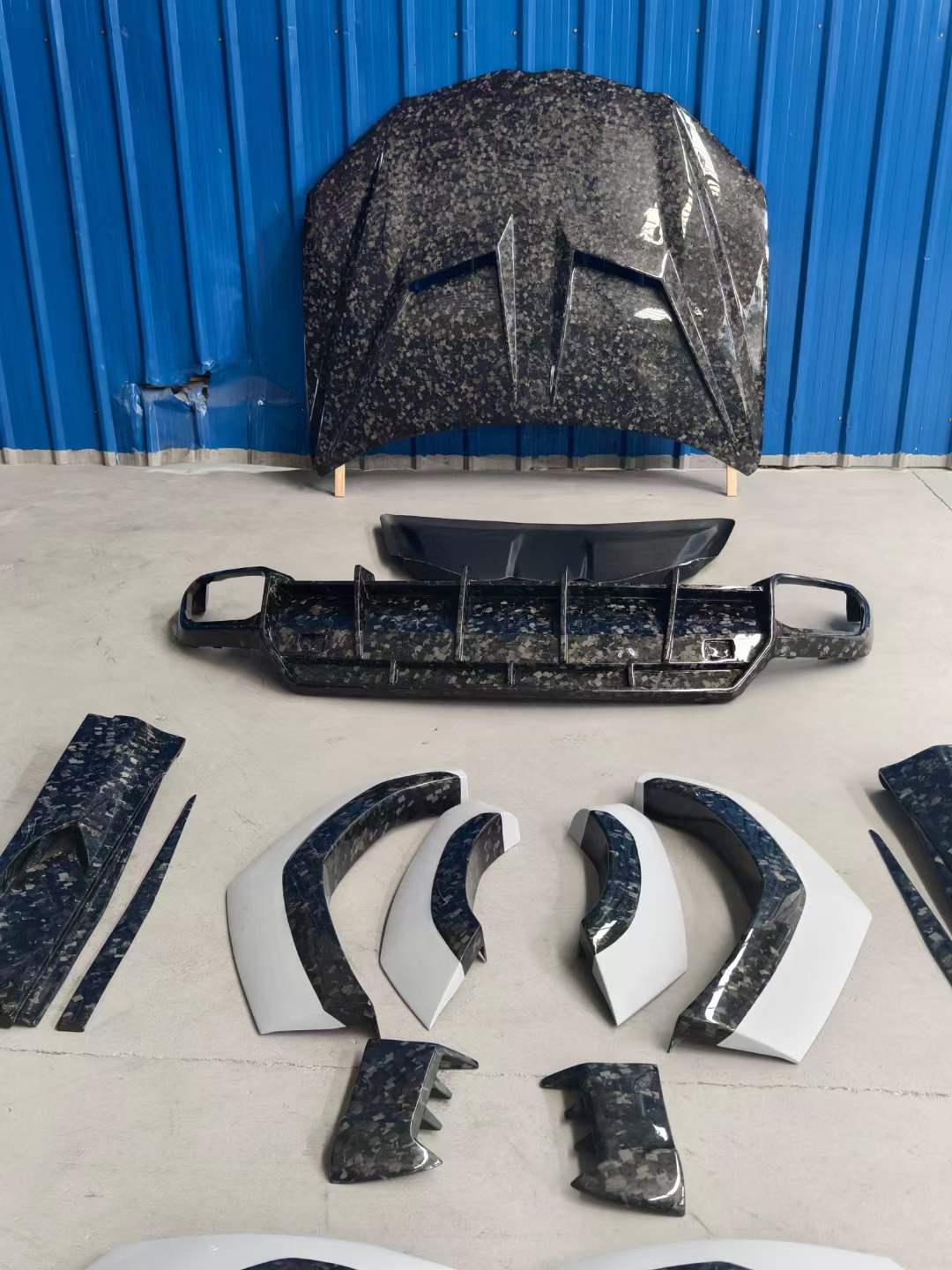 Forged carbon fiber 1016 body kit for Lamborghini Urus 2018-2022
