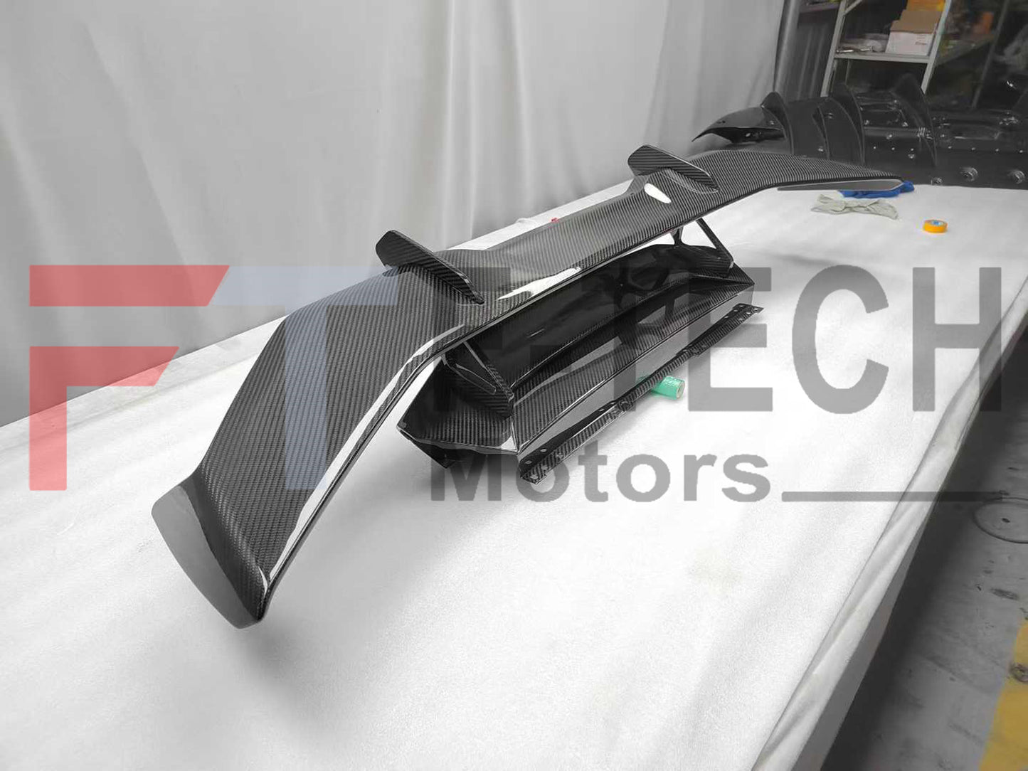 Dry Carbon Fiber Rear Wing Spoiler For Lamborghini Huracan LP580 LP610 Evo 2015+
