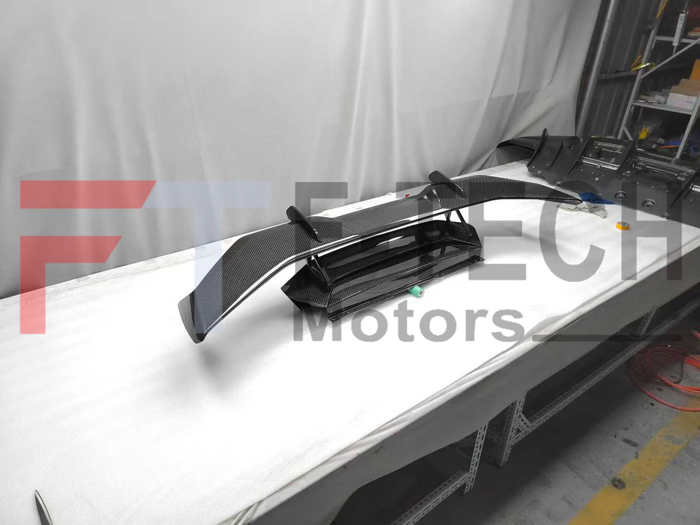 Dry Carbon Fiber Rear Wing Spoiler For Lamborghini Huracan LP580 LP610 Evo 2015+