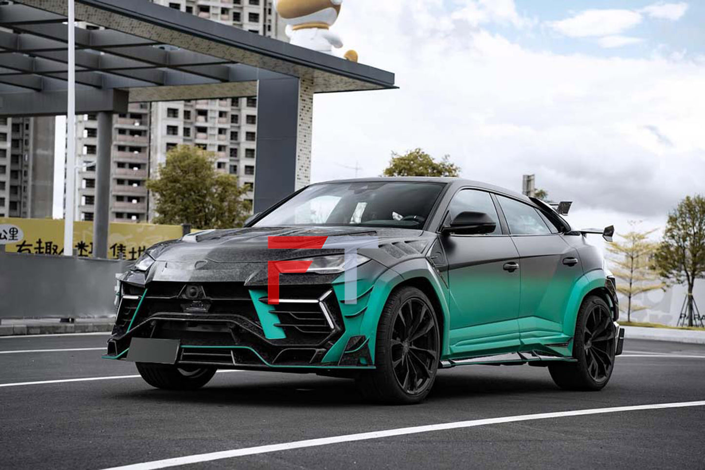 Forged carbon fiber wide body kit for Lamborghini Urus 2024+
