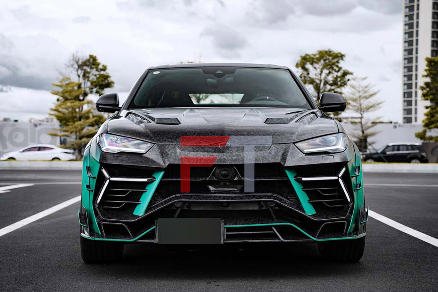 Forged carbon fiber wide body kit for Lamborghini Urus 2024+