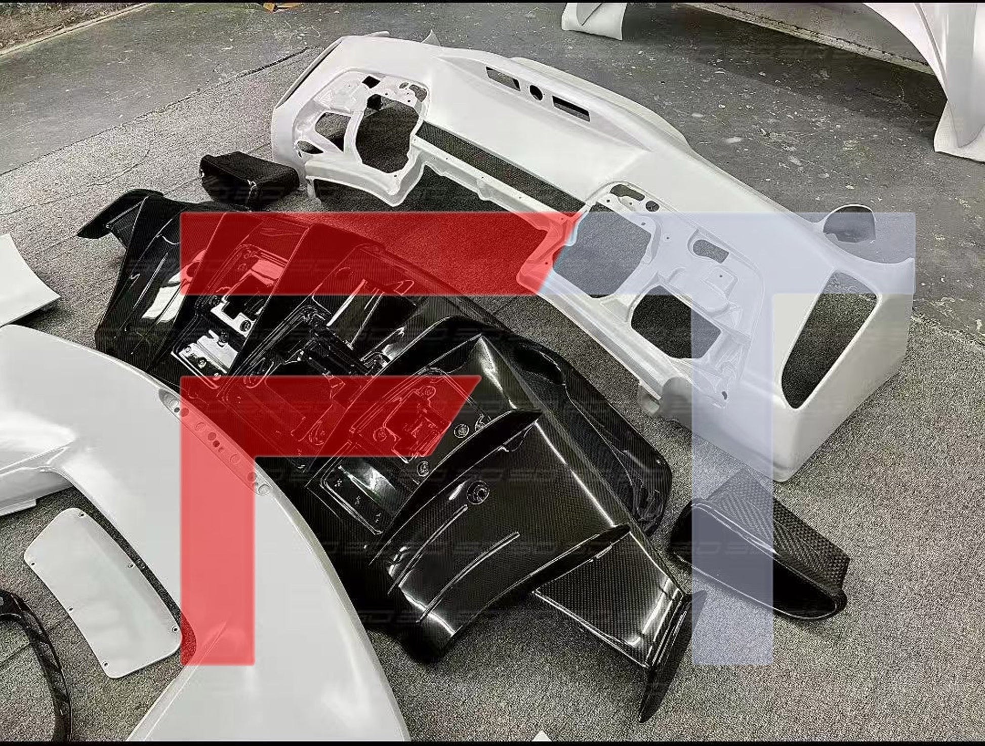 Conversion Pista dry carbon fiber body kit for Ferrari GTB 2015 - 2019
