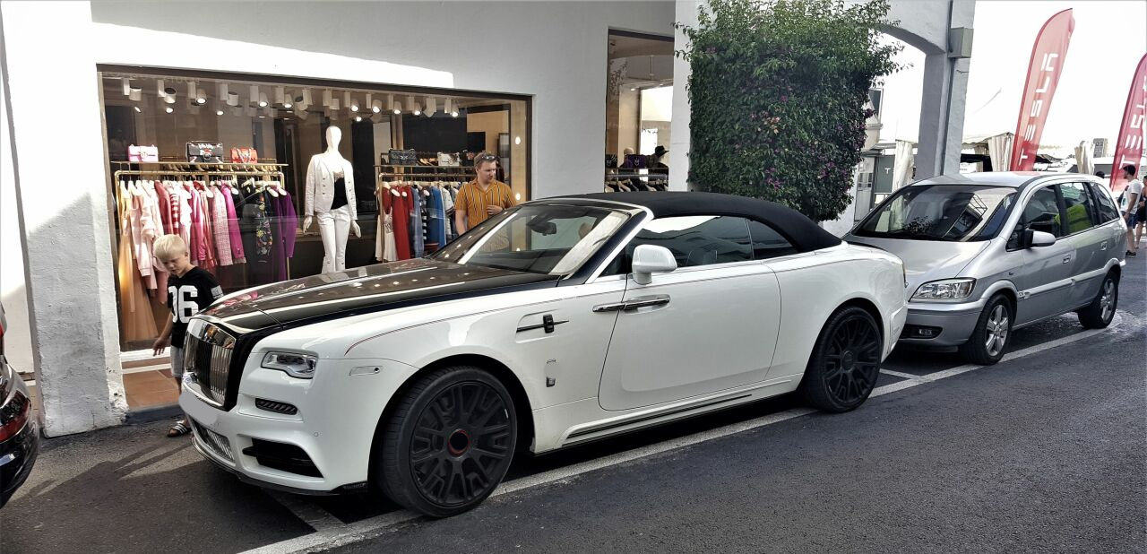Rolls-royce-dawn-cabon-fiber-mansory-bodykit-kit