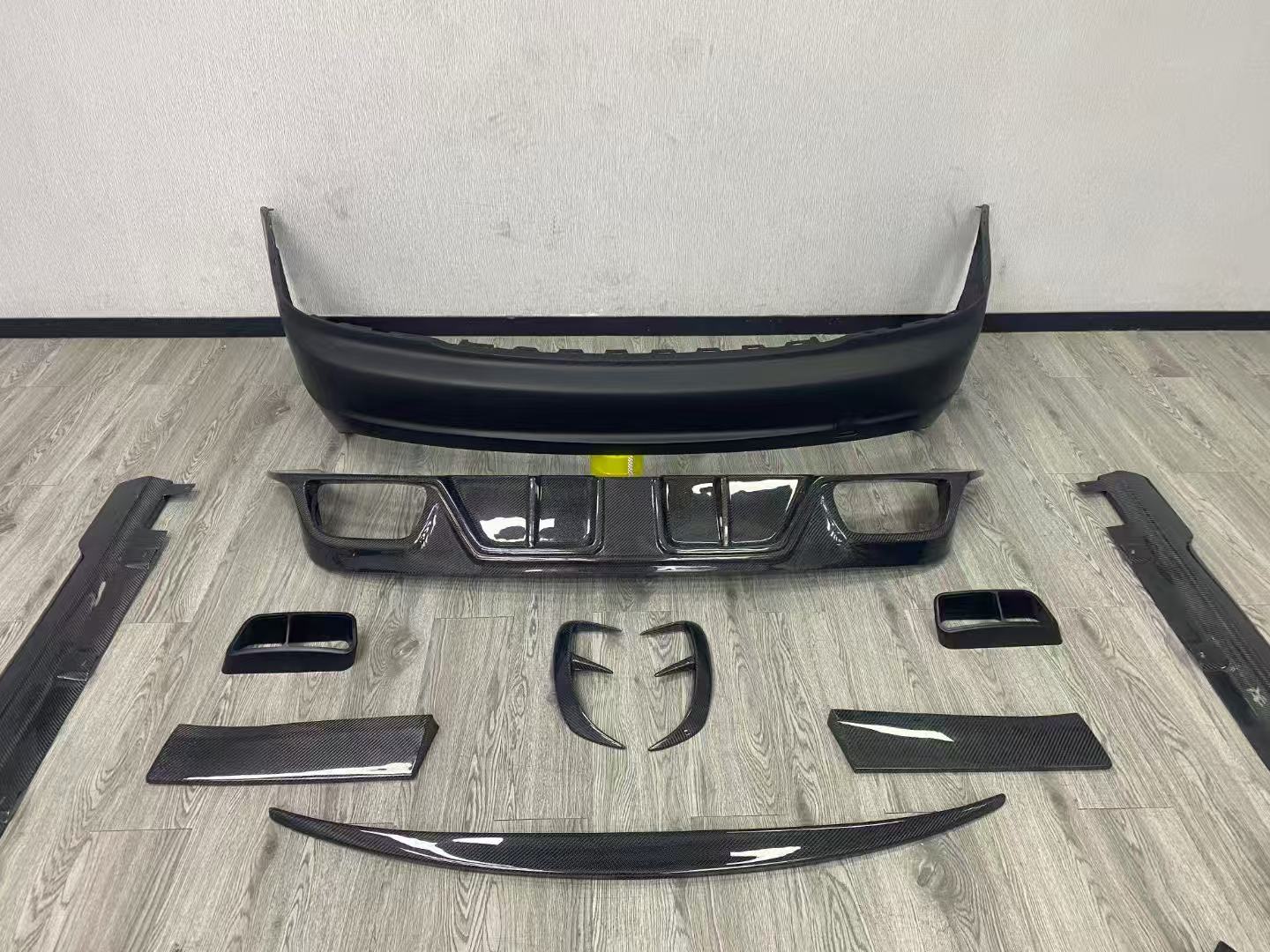 Rolls-royce-dawn-cabon-fiber-ms-bodykit-kit