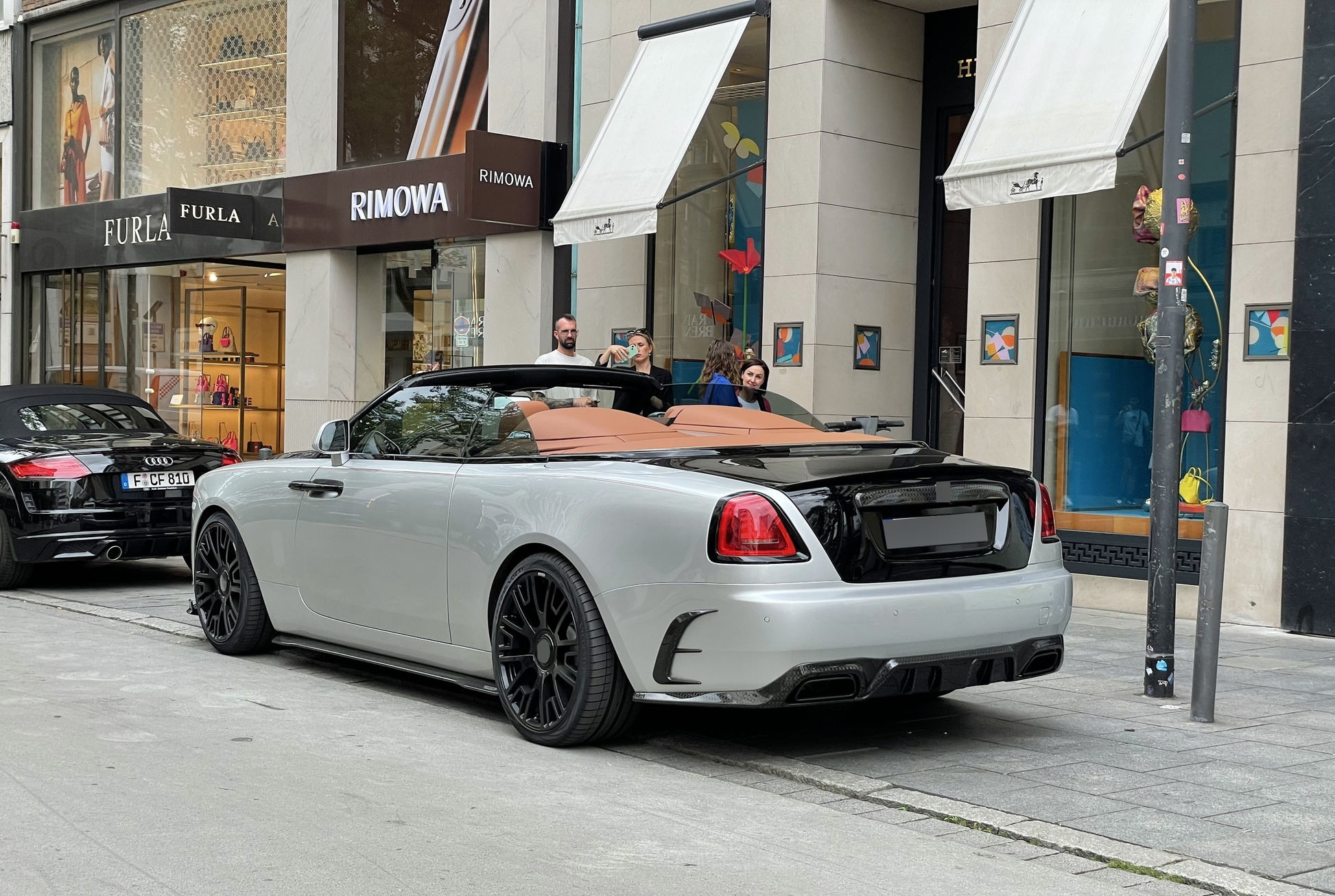 Rolls-royce-dawn-cabon-fiber-ms-bodykit-kit