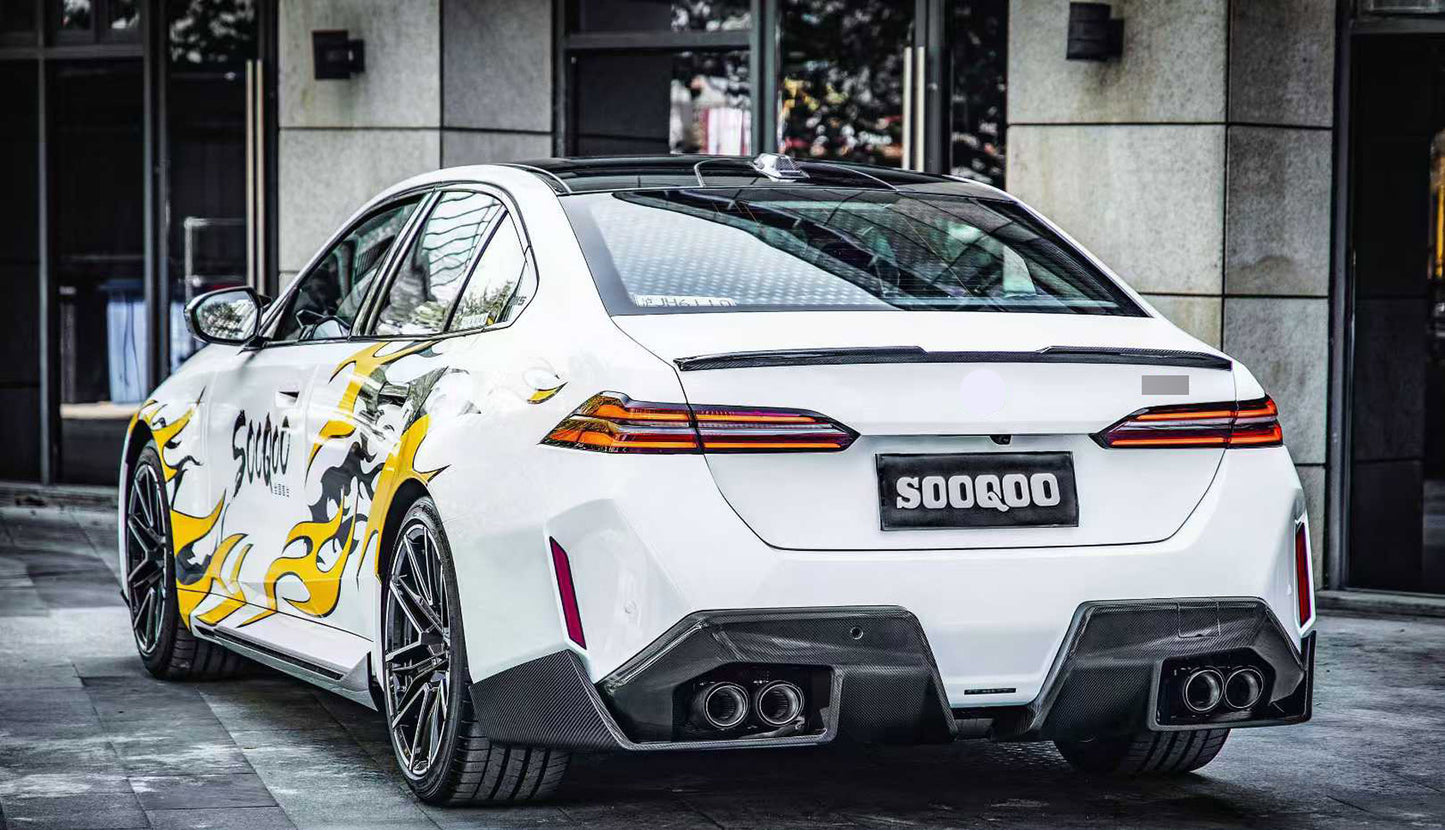 SOOQOO-authentic-dry-carbon-fiber-bodykit-bmw-m5-g90