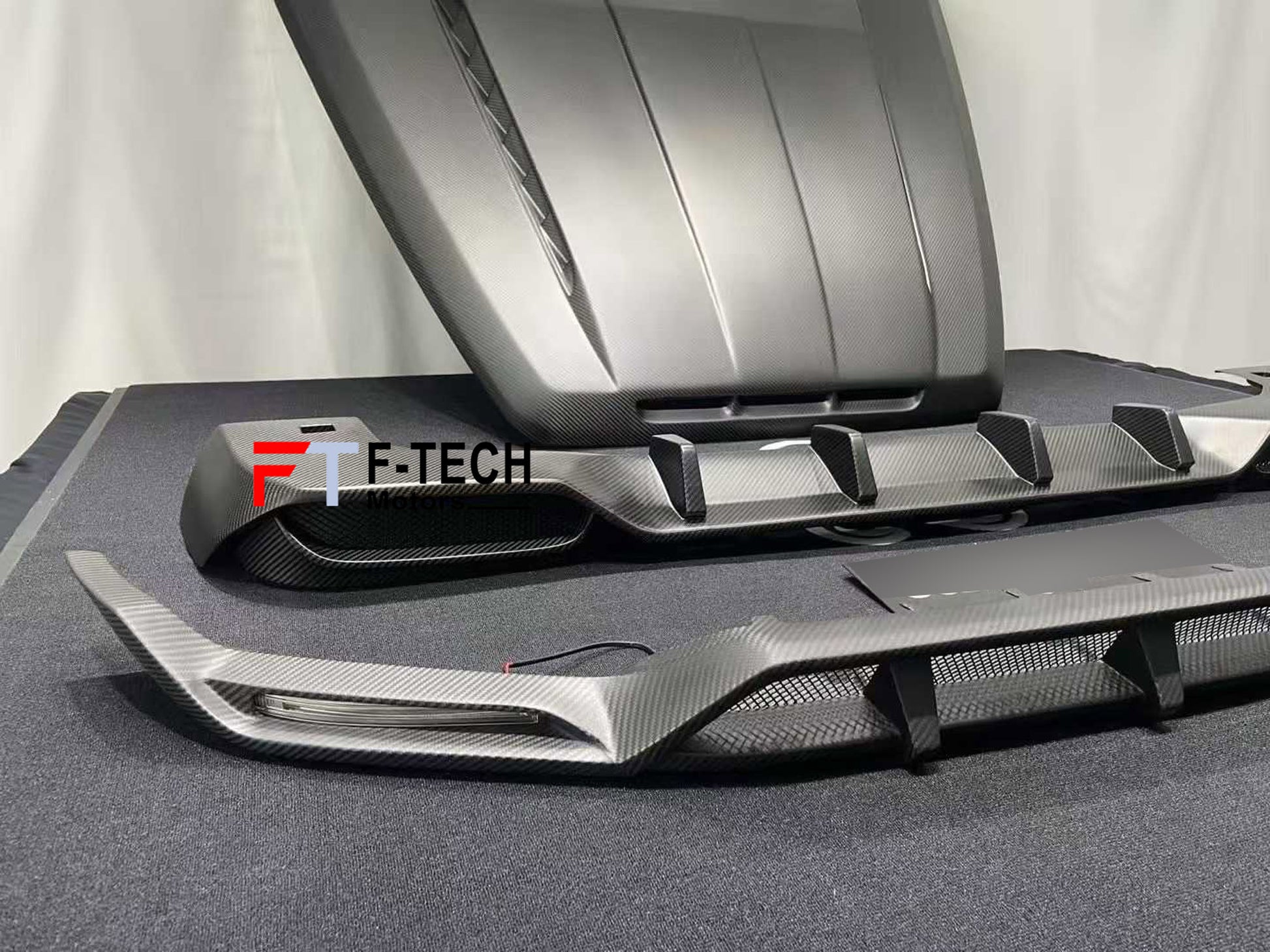 Dry Carbon Fiber Kit For Mercedes Benz G Class W465 G63 AMG 2025+ Hood Front Lip Rear Diffuser Top Car Design