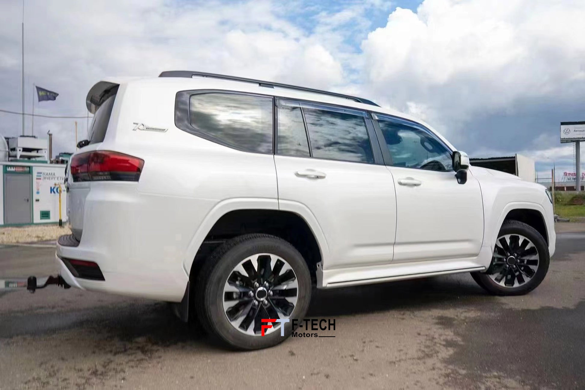 Electric Side Step Bars Deployable Running Boards for Toyota Land Cruiser LC300 2021+