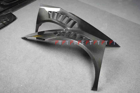 Dry carbon fiber front fenders with air vents for Lamborghini Huracan LP610 LP580 2015 - 2019 VRS