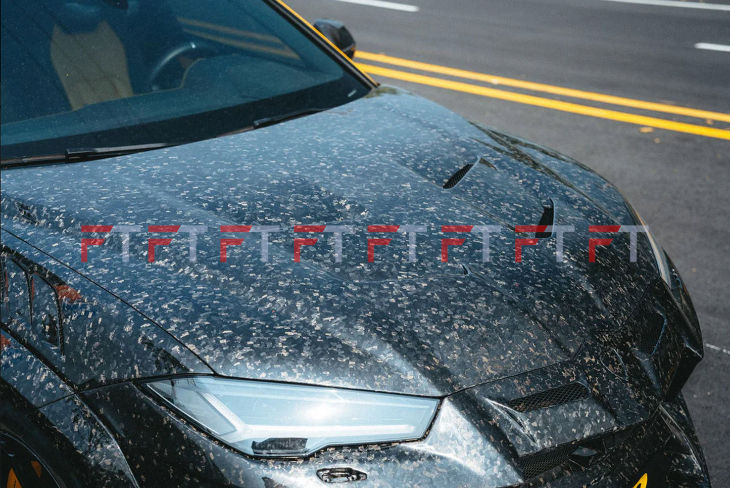Venatus-forged-carbon-bodykit-Lamborghini-Urus-2017-2022
