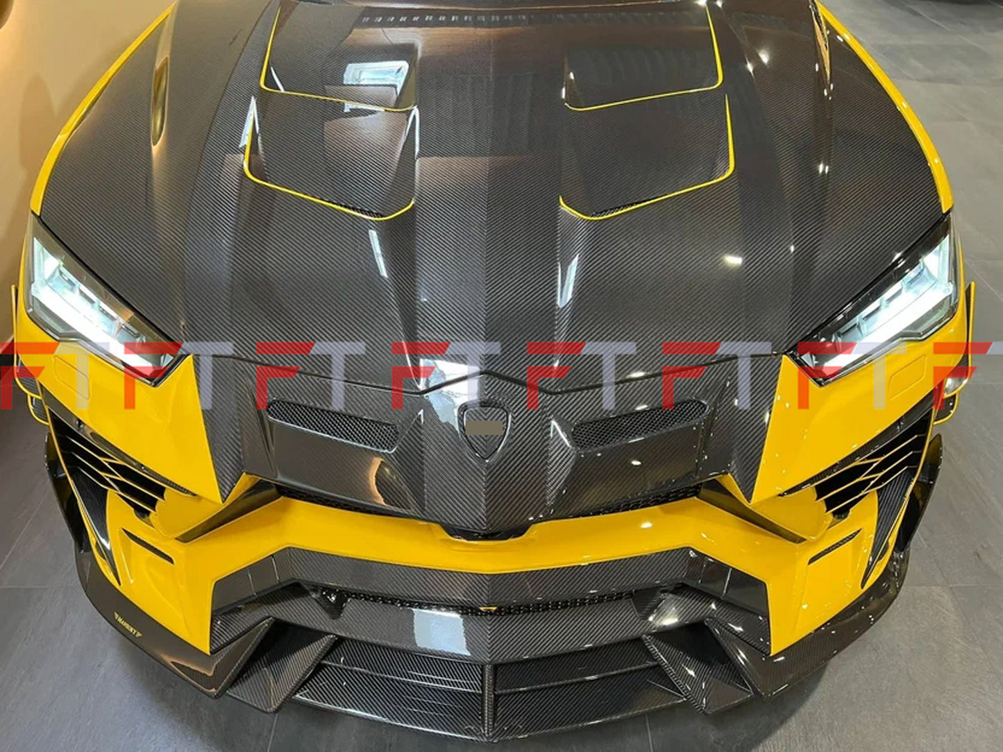 Venatus-forged-carbon-bodykit-Lamborghini-Urus-2017-2022