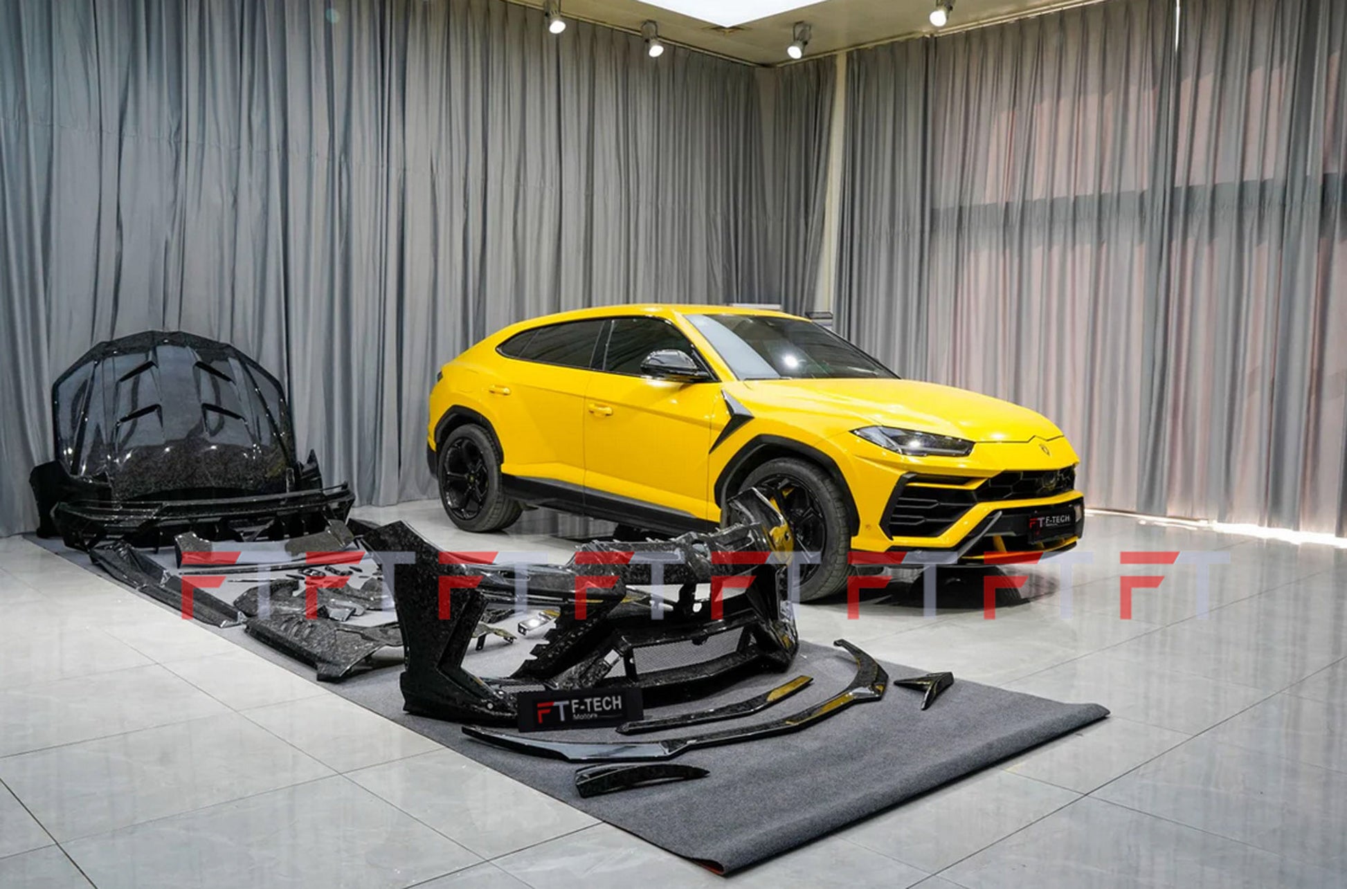 Venatus-forged-carbon-bodykit-Lamborghini-Urus-2017-2022