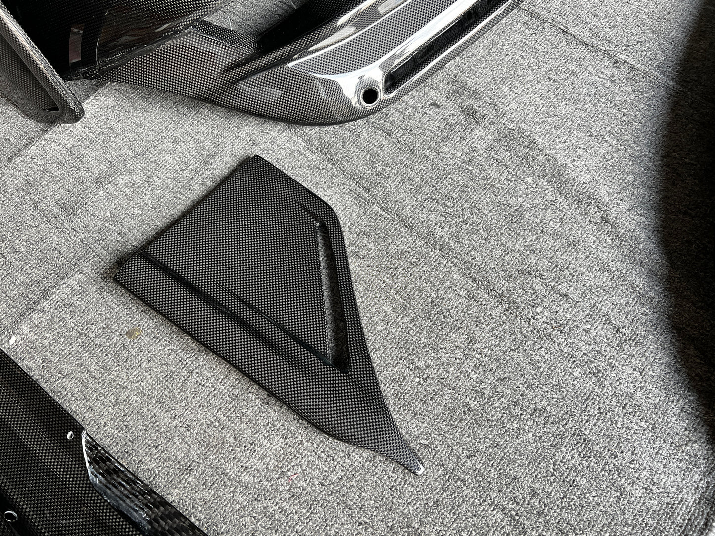 Carbon fiber aerodynamic upgrade body kit fit Ferrari F8 2019UP