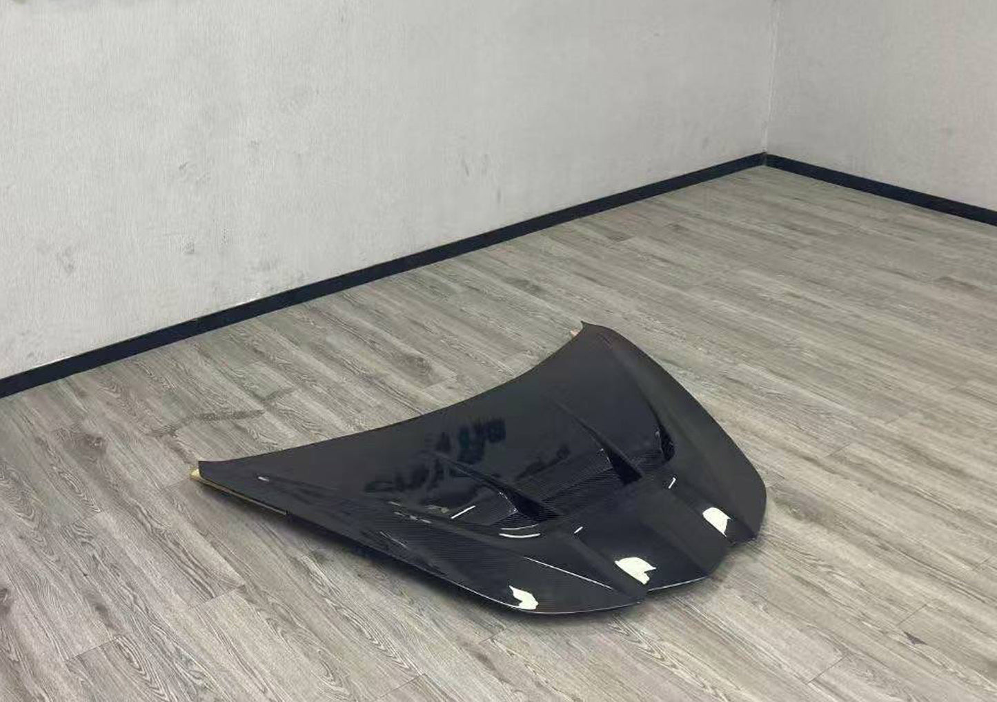 Carbon fiber hood bonnet ZR1 style for Chevrolet Corvette C8 2020-2024