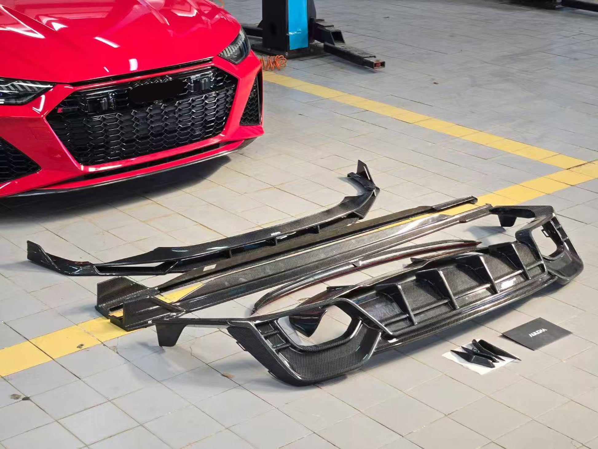 audi-rs6-c8-2019-2020-2024-aulena-carbon-fiber-body-kit