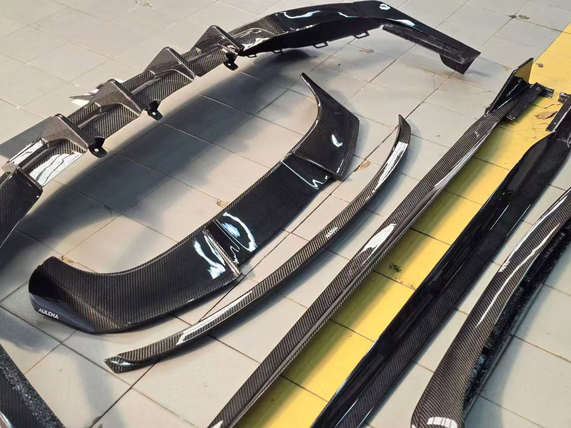 audi-rs6-c8-2019-2020-2024-aulena-carbon-fiber-body-kit