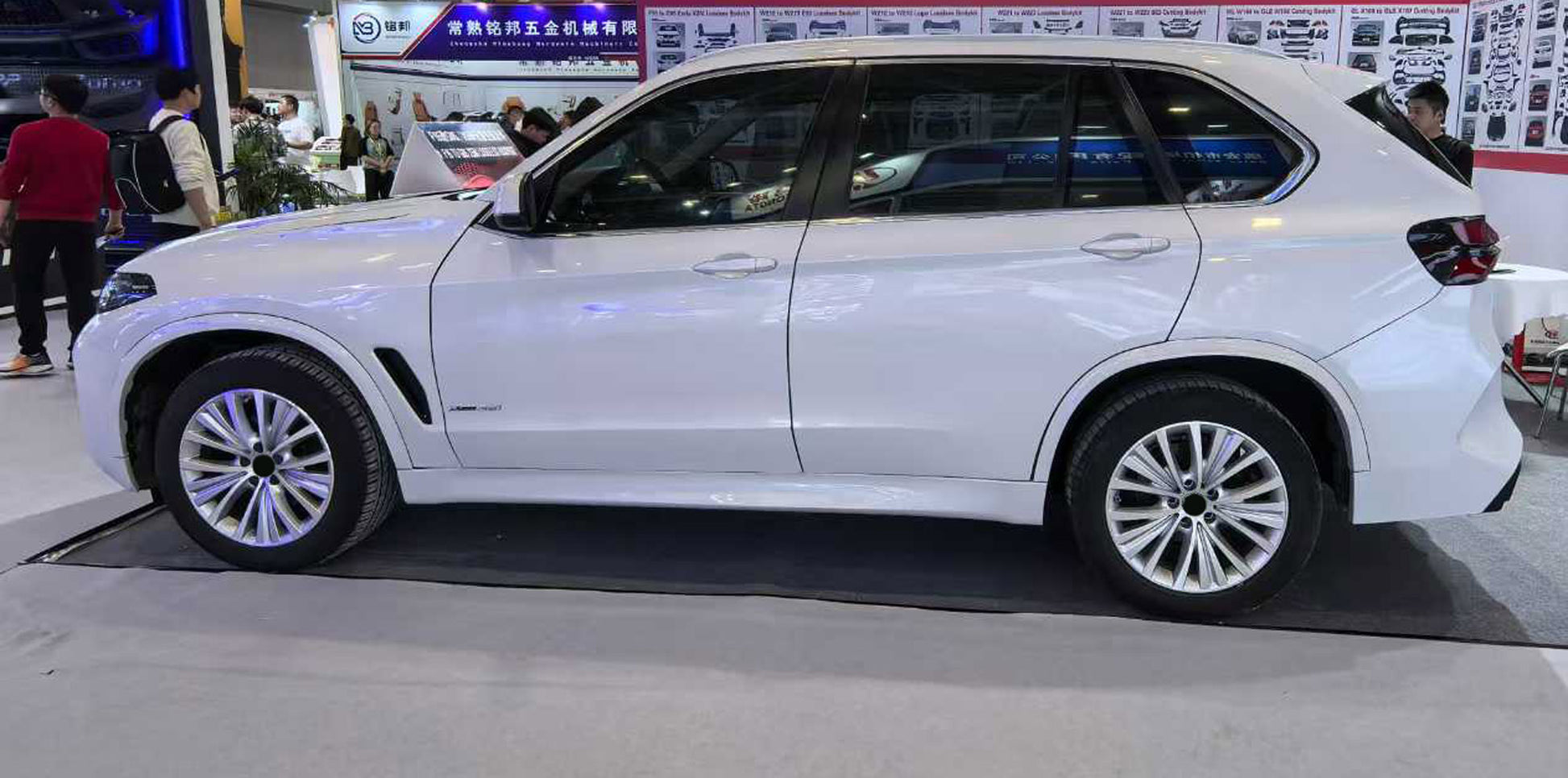 bmw-x5-f15-bodykit-upgrade-to-new-bmw-x5-g05-LCI-2023_5