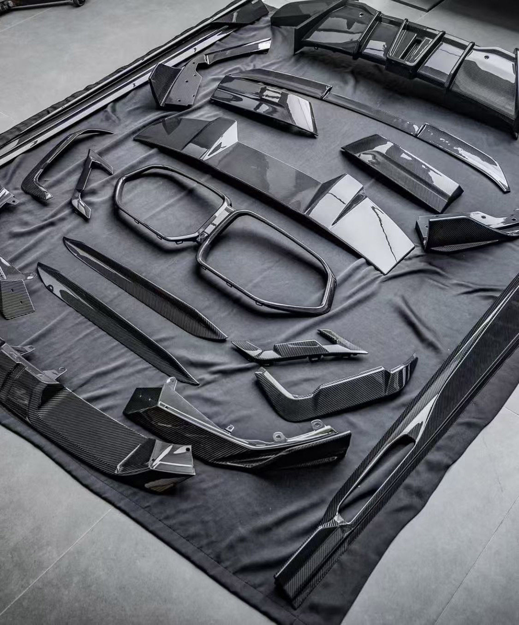 Authentic SOOQOO dry carbon fiber body kit for BMW X6M F96 Competition 2023+