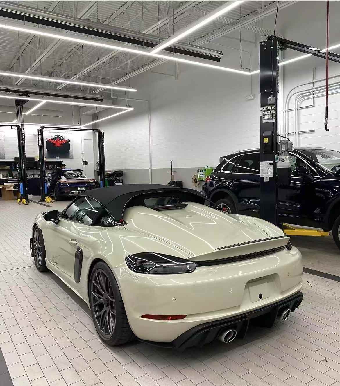 carbon-fiber-spoiler-for-porsche-718-spyder