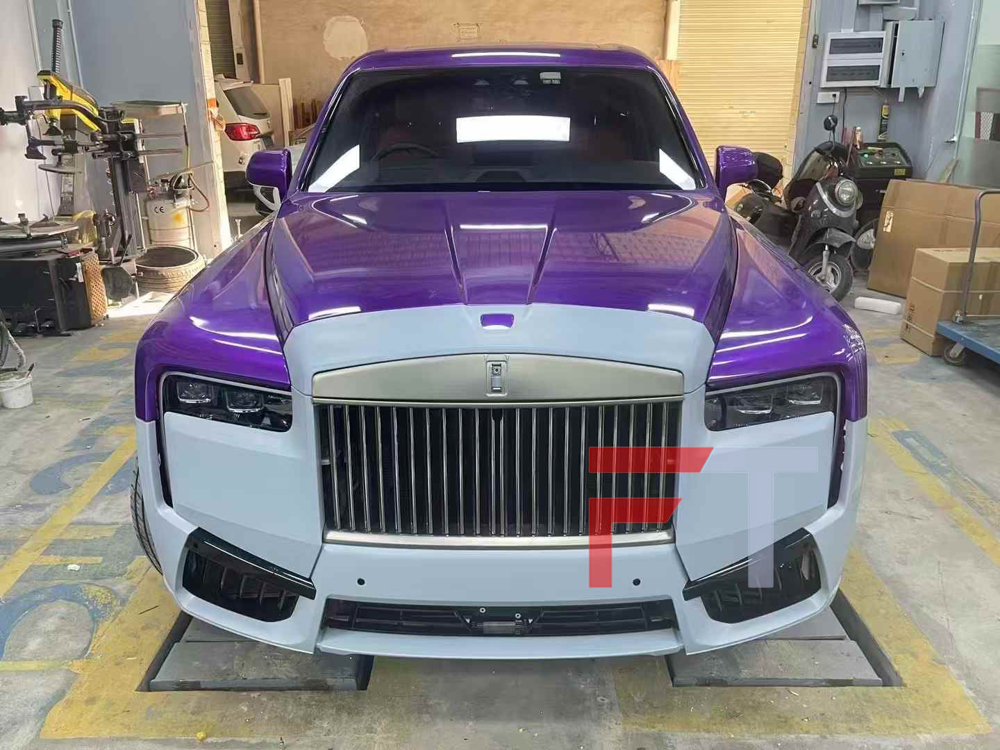2025 Style facelift upgrade body kit front bumper for Rolls Royce Cullinan 2018 - 2023