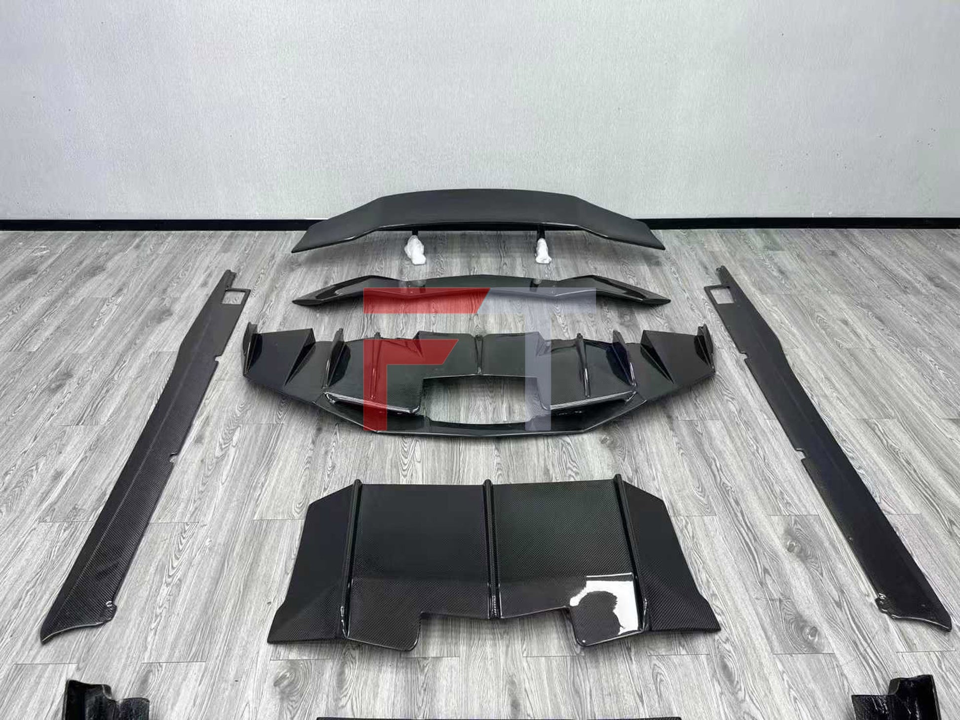 Carbon Fiber Body Kit For Lamborghini Aventador LP700 2011 - 2016 DMC