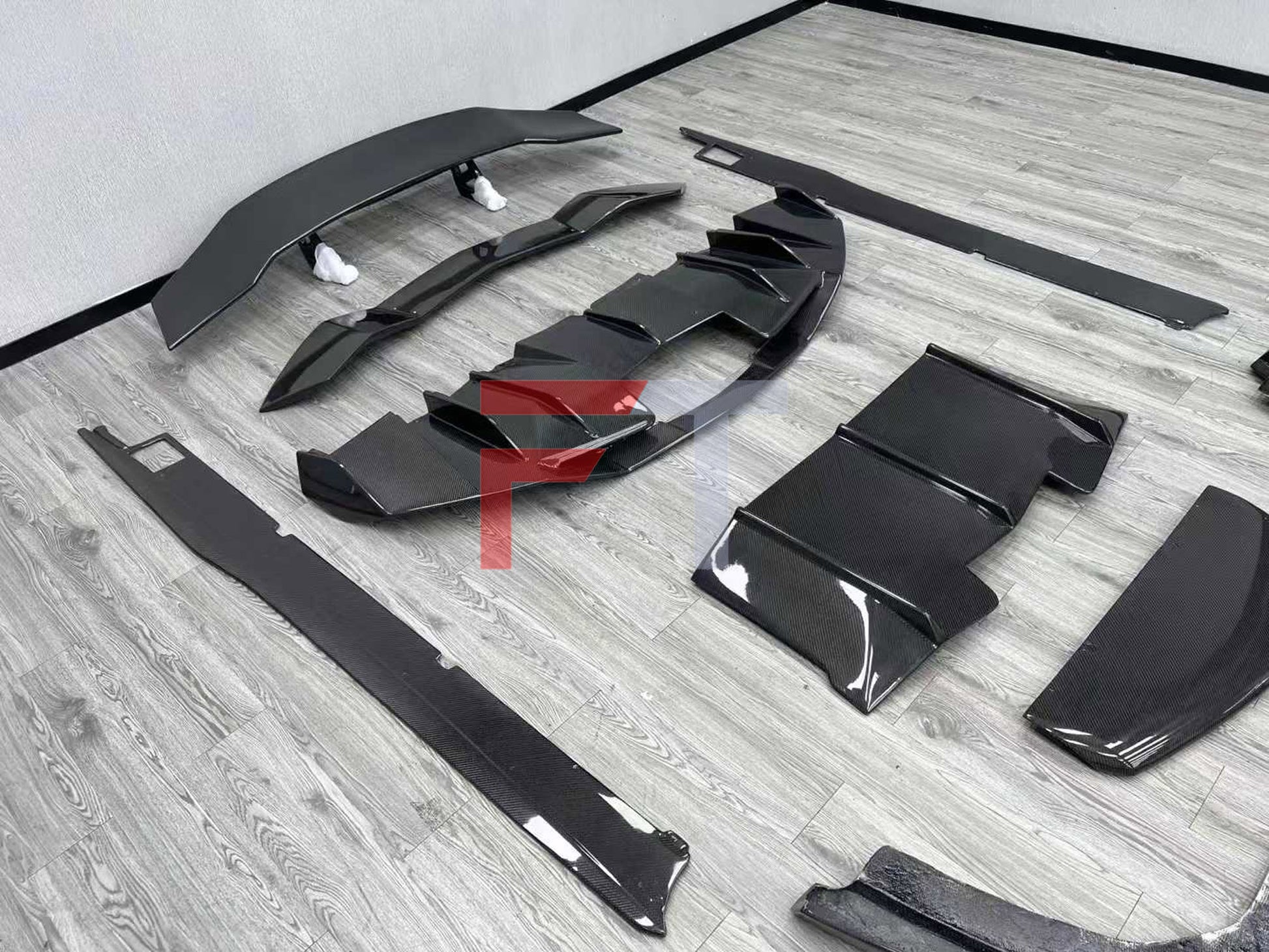 Carbon Fiber Body Kit For Lamborghini Aventador LP700 2011 - 2016 DMC