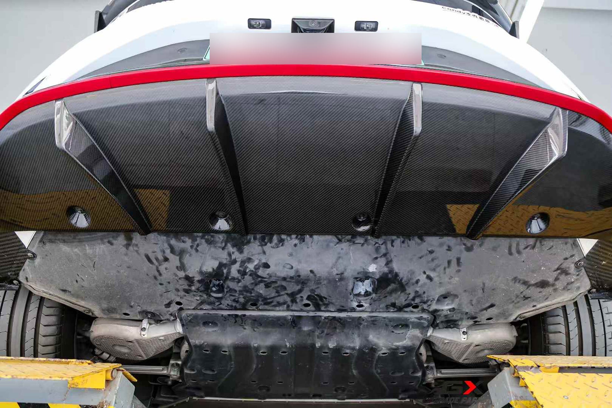 Dry carbon fiber rear diffuser spoiler for Zeekr 001 2023+ FR