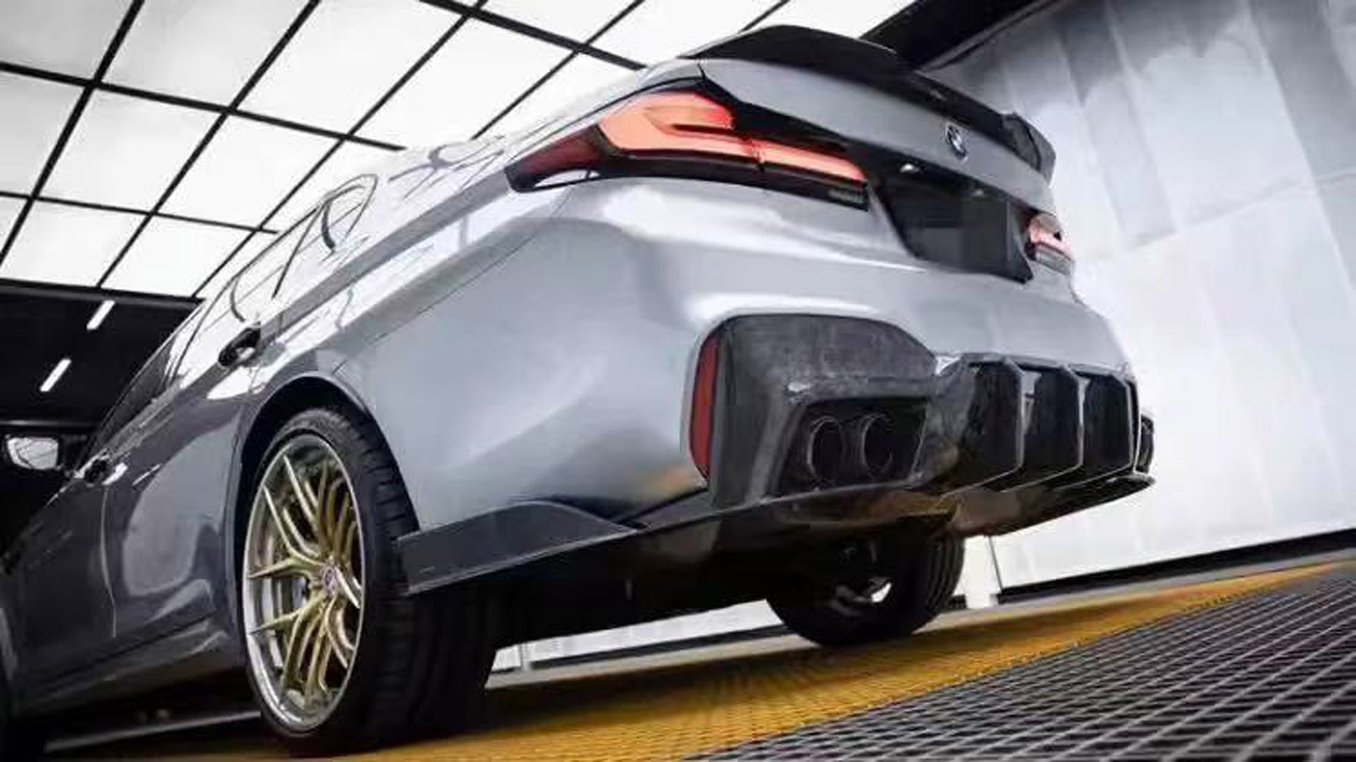 Forged carbon fiber body kit front lip rear diffuser for BMW M5 F90 Competition LCI 2021 - 2024