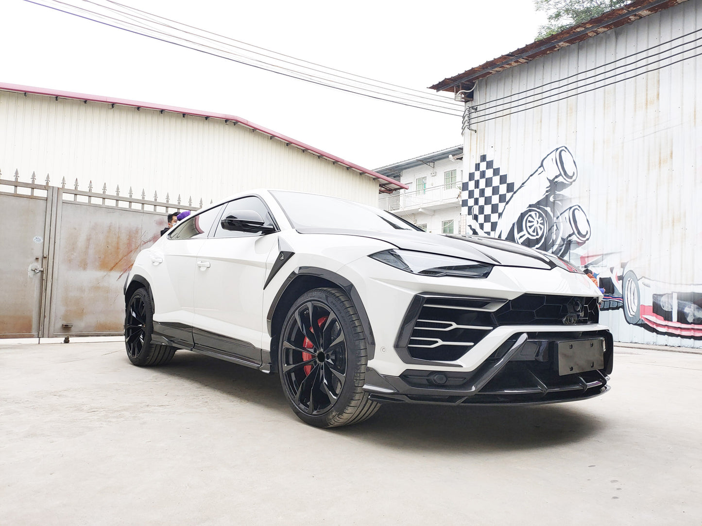 Dry carbon fiber body kit for Lamborghini Urus 2018 - 2023