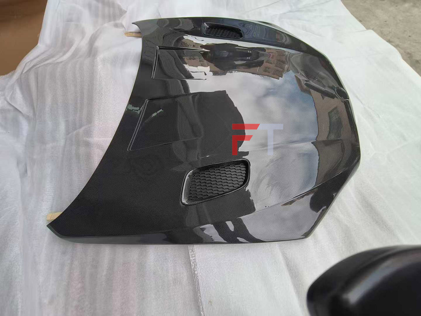 Dry carbon fiber hood bonnet for BMW X5 F15 X6 F16 2014 - 2019