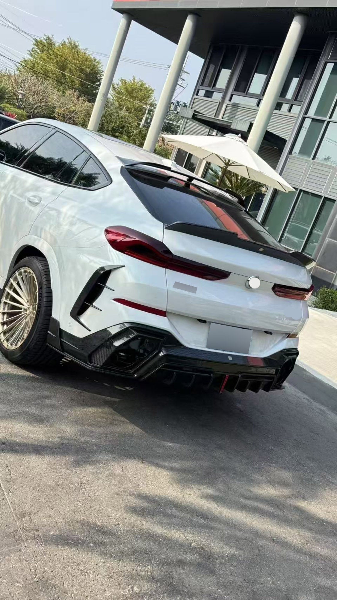 Dry carbon fiber aero kit for BMW X6 G06 LCI 2023+