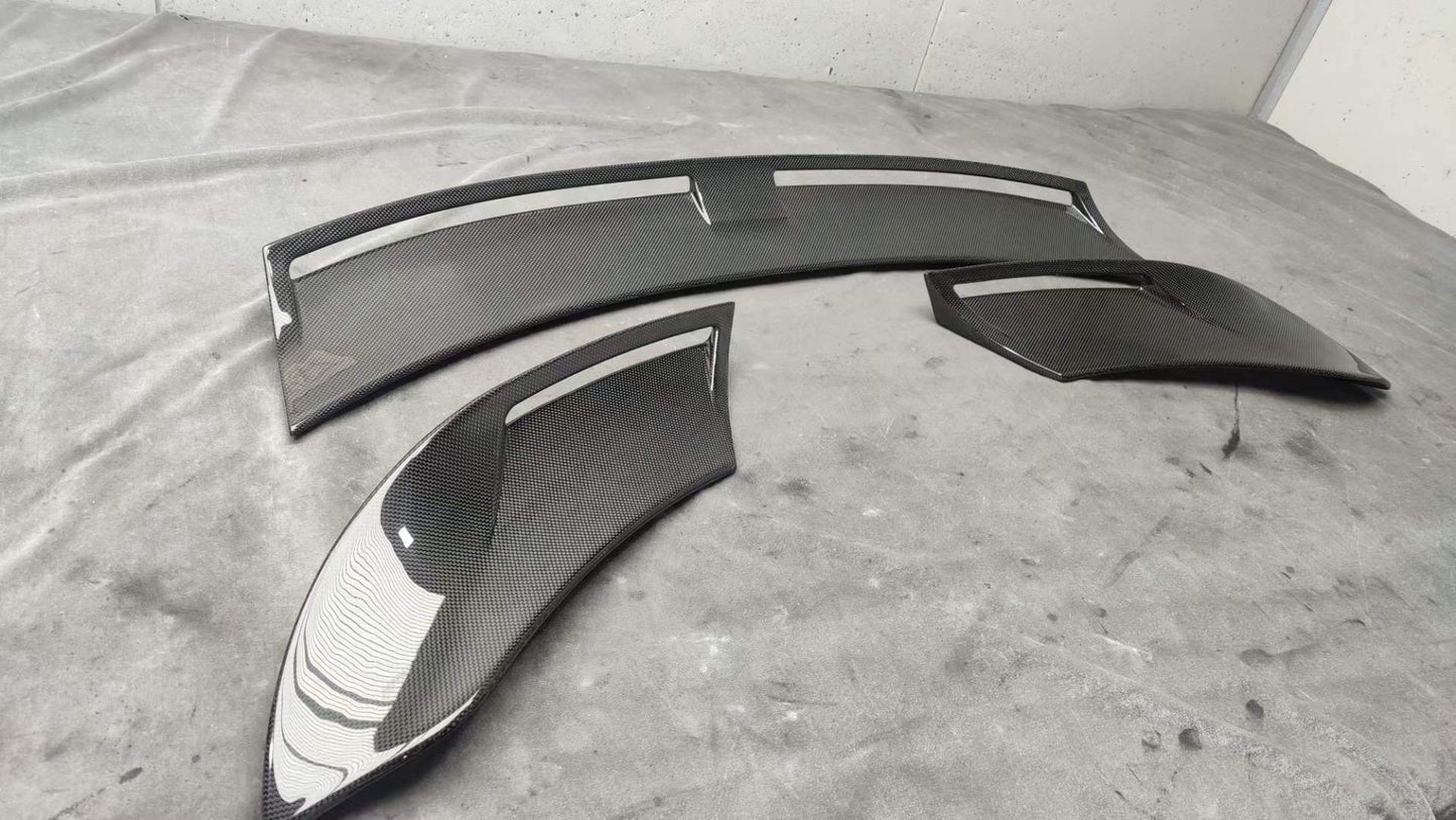 Dry carbon fiber rear wing spoiler for Ferrari Roma 2020+