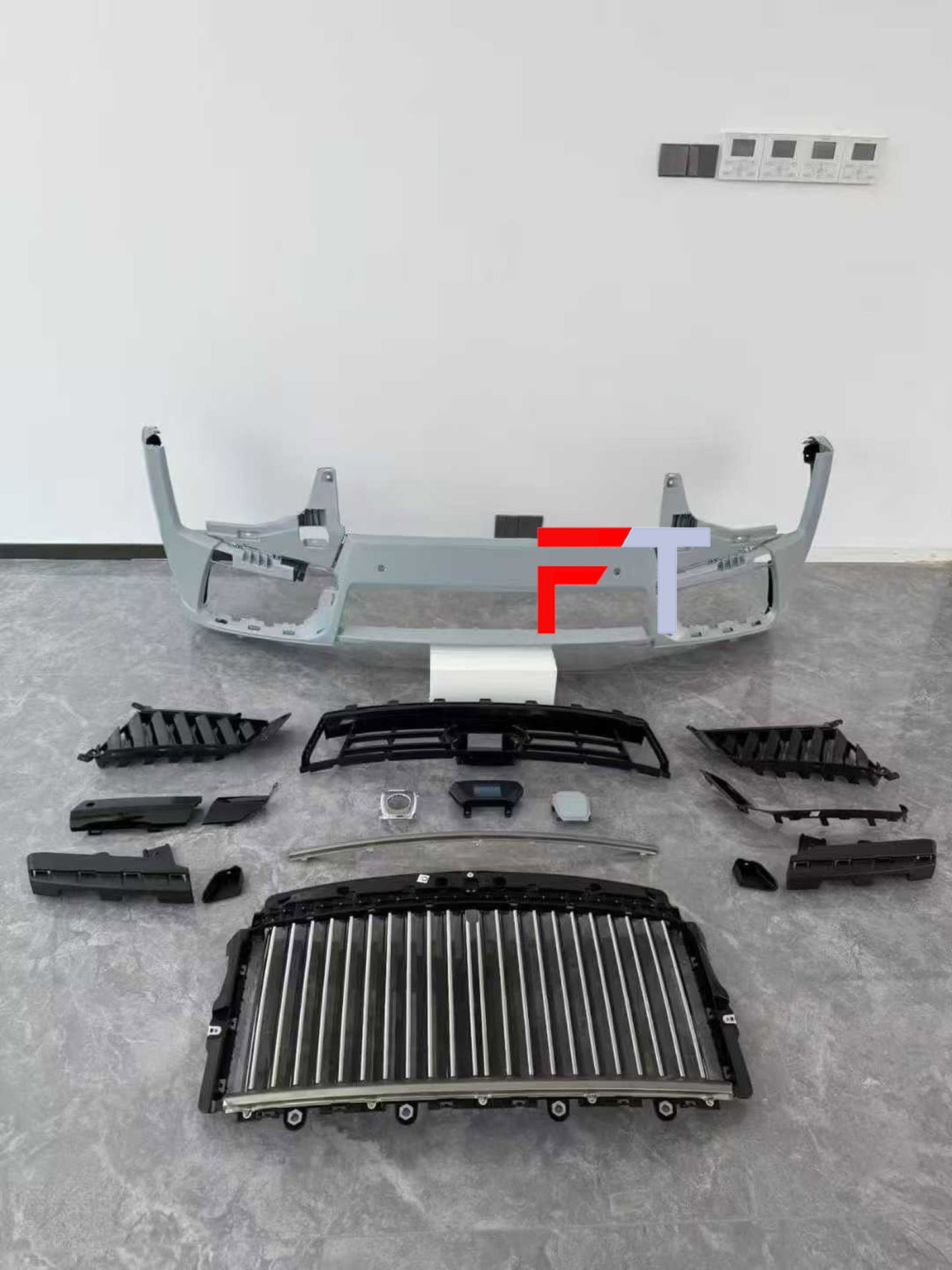 Rolls Royce Cullinan 2025 upgrade facelift body kit for Cullinan 2018 - 2025