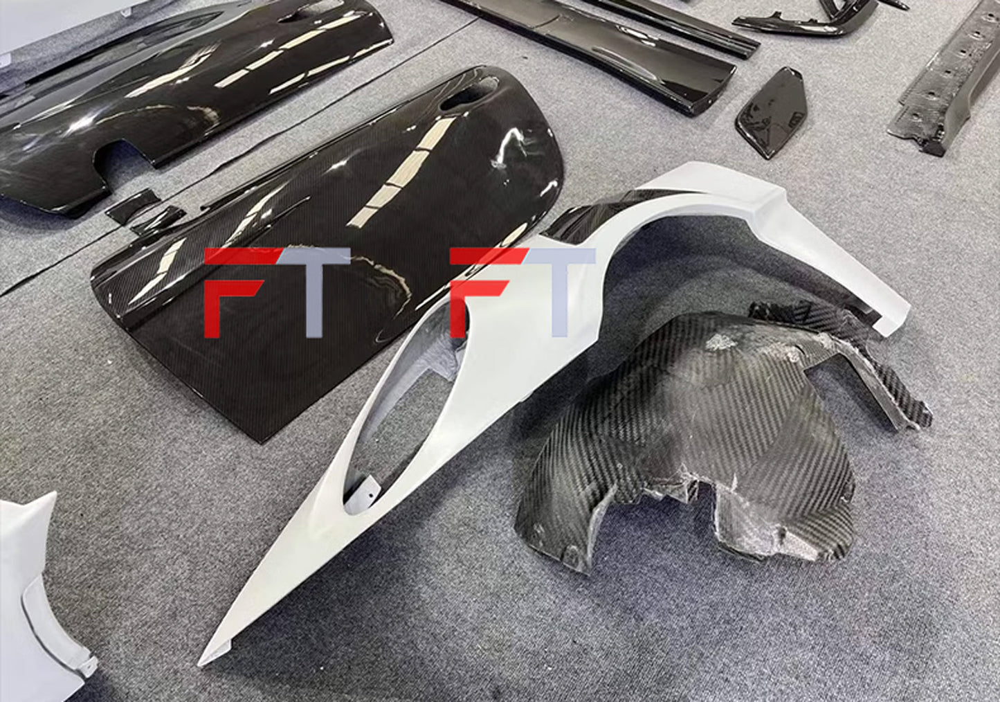 Dry carbon fiber GT3 RS style body kit for Porsche 911 992.1 Carrera S 2019 - 2024