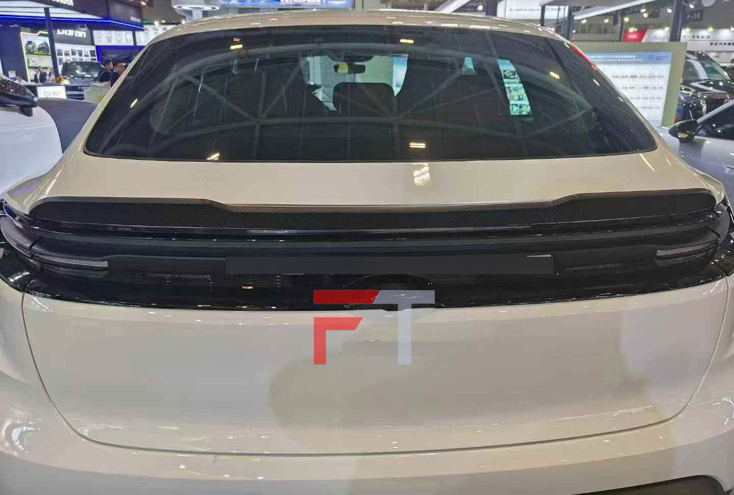Dry carbon fiber trunk ducktail deck lid spoiler for Porsche Macan 2025+