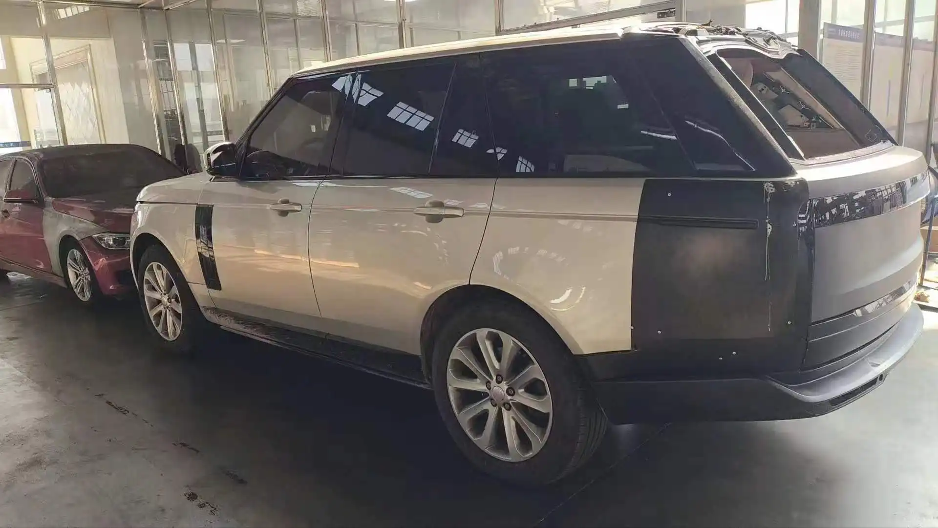 Convert to New Land Rover Range Rover L460 2023+ Upgrade Body Kit