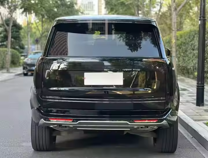 Convert to New Land Rover Range Rover L460 2023+ Upgrade Body Kit