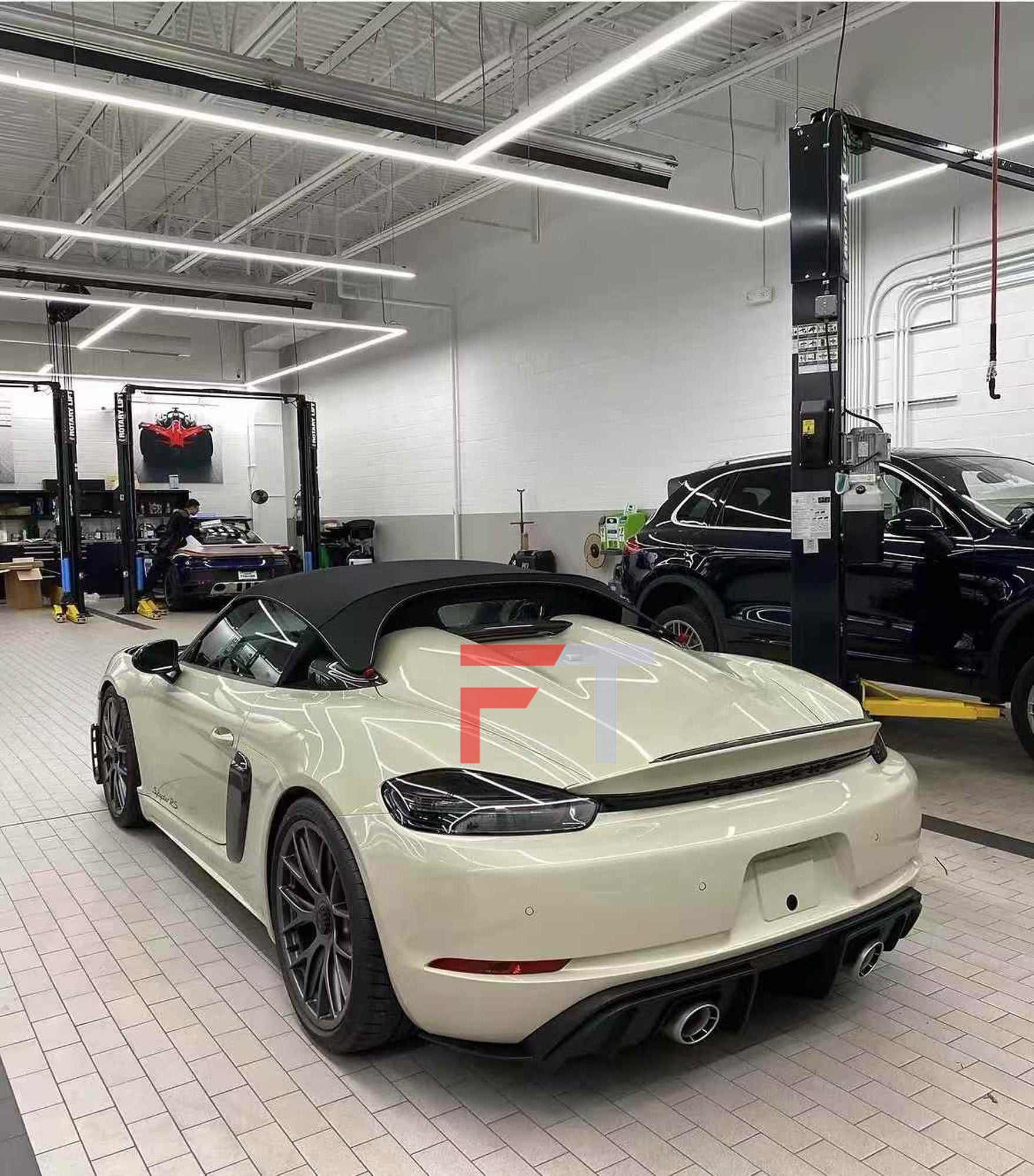 Dry carbon fiber trunk ducktail deck lid spoiler for Porsche 718 Spyder 982 2019-2025