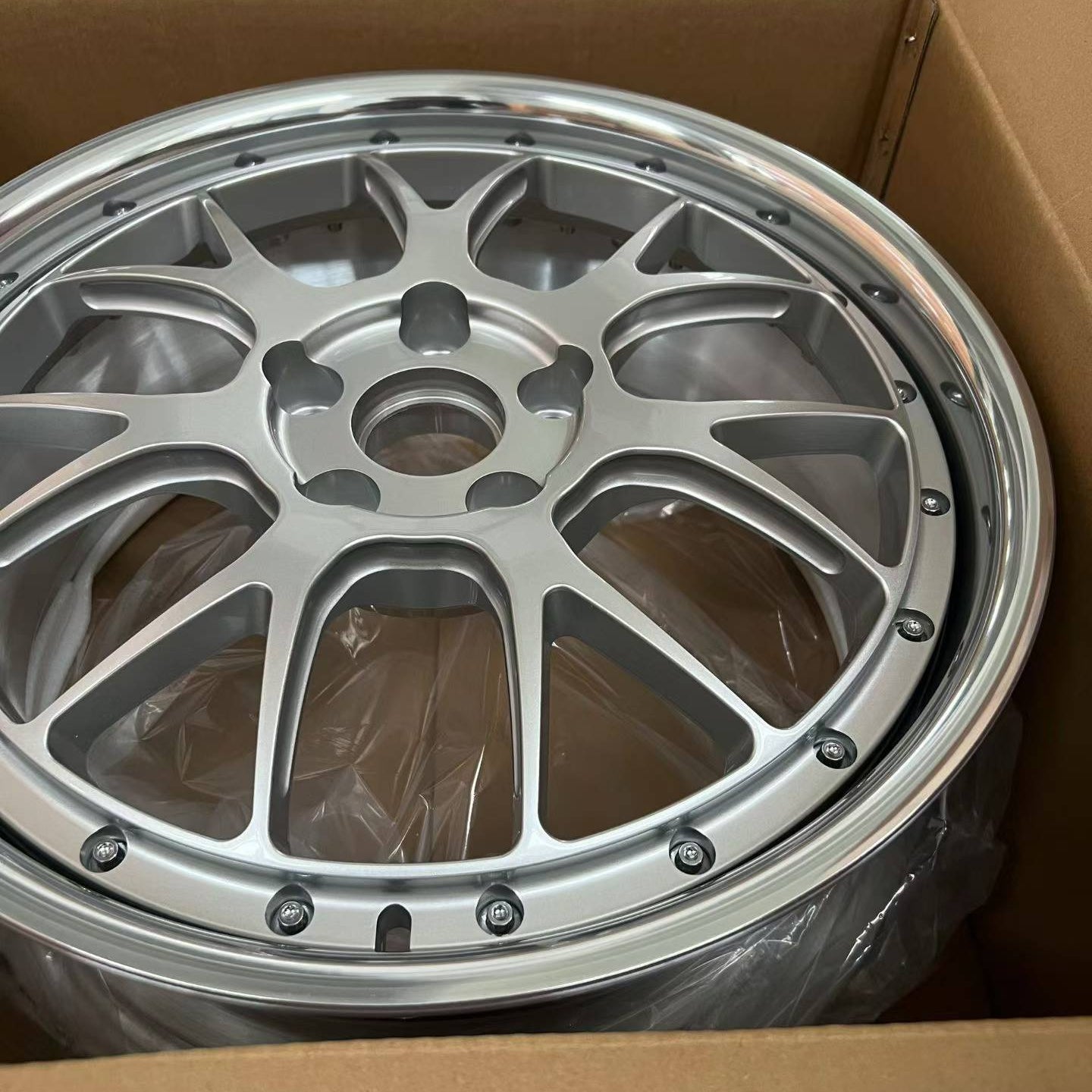 Ferrari 488 F12 FF 812 Superfast SF90 F8 F430 296 GTB 2-Piece Forged Wheels Custom Rims 18-26 Inch