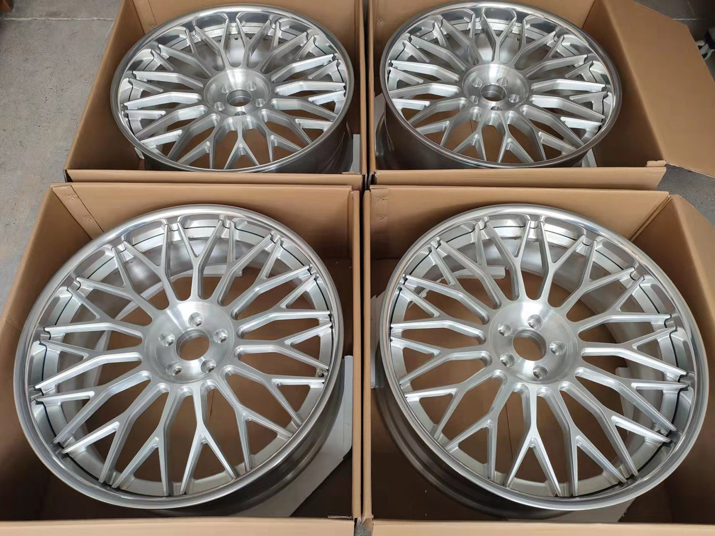 Assembled Custom Forged Alloy Wheels For Rolls Royce Ghost Cullinan Phantom Wraith Dawn